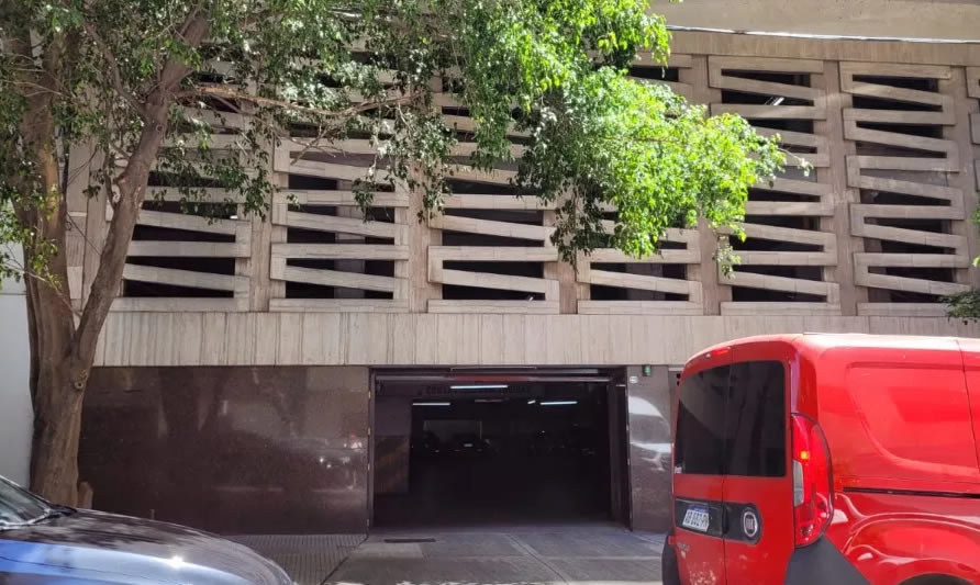 Venta Cochera En Recoleta
